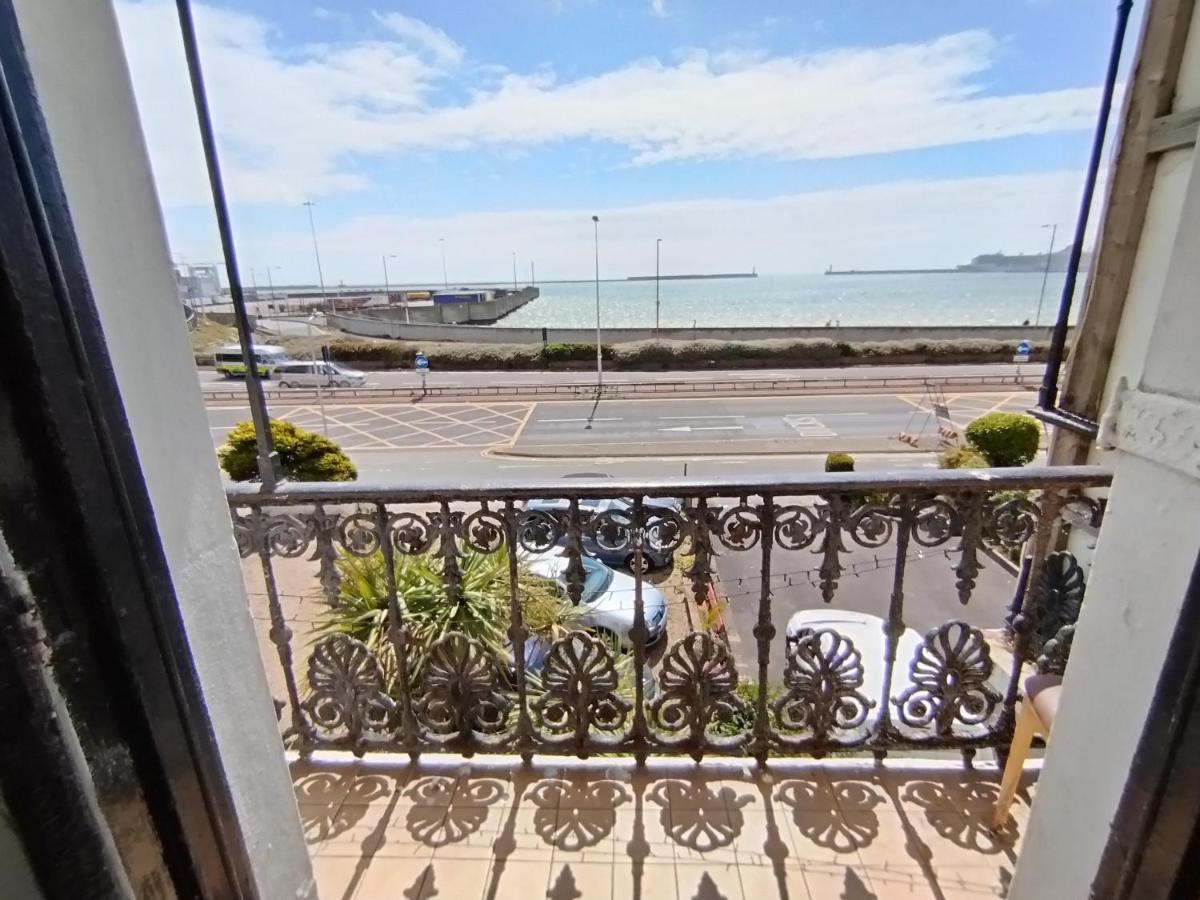 Sea View Studio Flat With Balcony, Parking Apartman Dover Kültér fotó